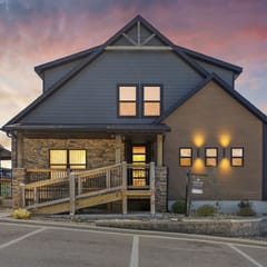 Westview - Indoor pool & lake views