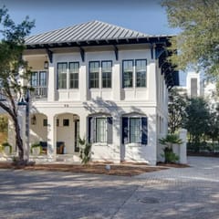 White Haven 2 1 - Beachfront & community pool