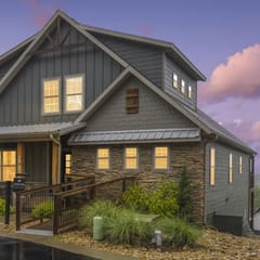 Stillwater - Indoor pool & lake views