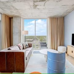 Luxury Oasis - Rooftop pool & Rainey St access