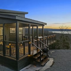 Shadowrock - Lake view tiny home & fire pit