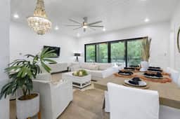 Modern Luxury Cabin - Private Fire Pit & Hot Tub