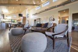 Broken Bow Cabin: Hot Tub, Fire Pit & Mountain Views