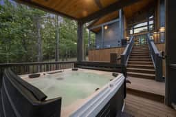 Luxury 4-BR Cabin | Hot Tub & Fire Pit | Near Town