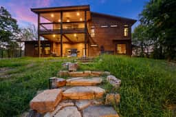 Private Mountain-View Cabin w/  Hot Tub