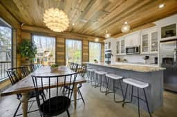 Storybrook - Creekside deck and game room - Image 5