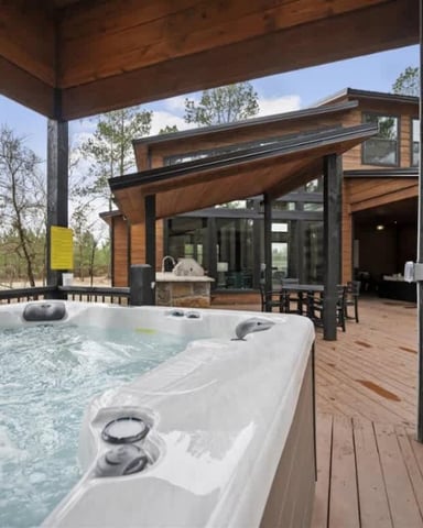 Ultra-Luxury Builds in the Trees