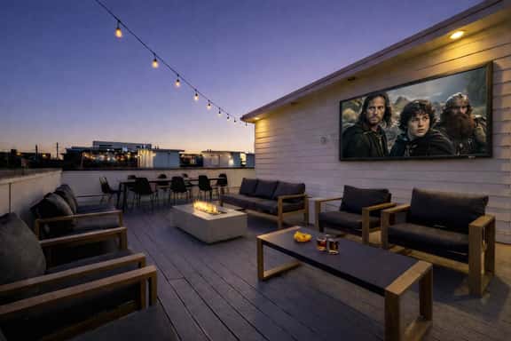 Songbird Suites - 2 Rooftops & Outdoor Cinema - Image 1