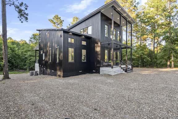Riverwood - Hot tub & private fire pit - Image 1