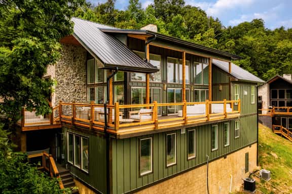 Redtail Lodge - Heated pool & mountain views - Image 1