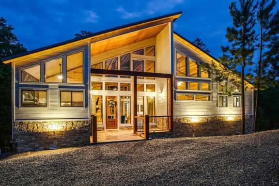 Magnolia Ridge - Hot tub, fire pit & game room - Image 1