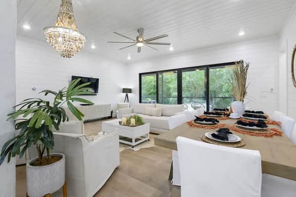 Modern Luxury Cabin - Private Fire Pit & Hot Tub