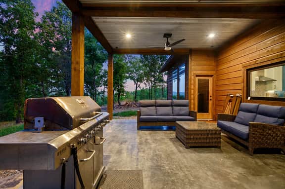Private Mountain-View Cabin w/  Hot Tub
