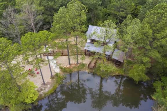 Chic Cottage w/ Hot Tub, Pond & Fire Pit Deck