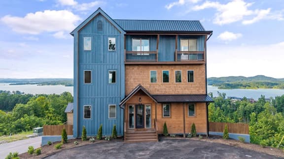 Luxury 6BR Lake Cabin w/ Indoor Pool & Slide
