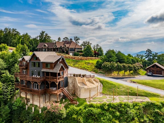Misty Bluff - Indoor pool & mountain views - Image 1